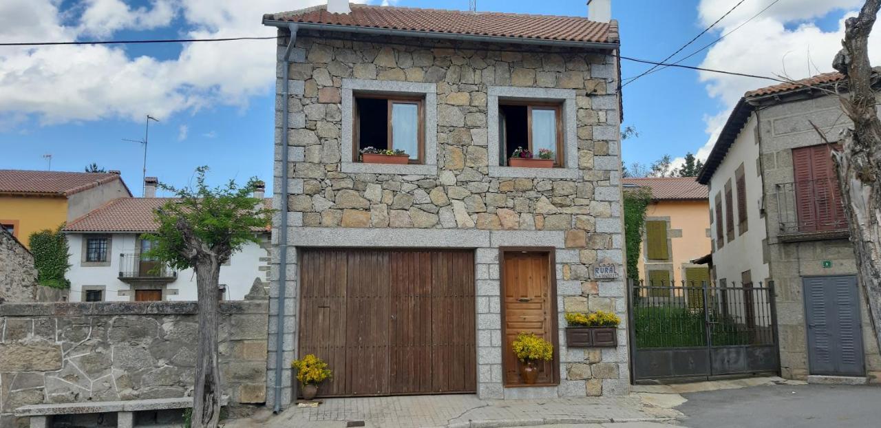 Casa Rural El Casillo Del Abuelo Goyo Pensionat Navarredonda de Gredos Exteriör bild